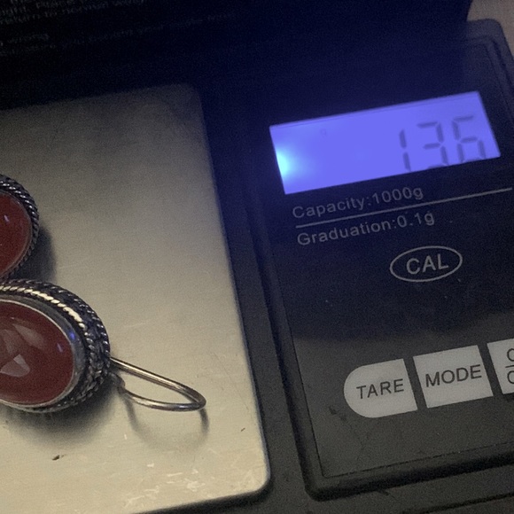 Beautiful carnelian dangle artwork earrings - Picture 7 of 9